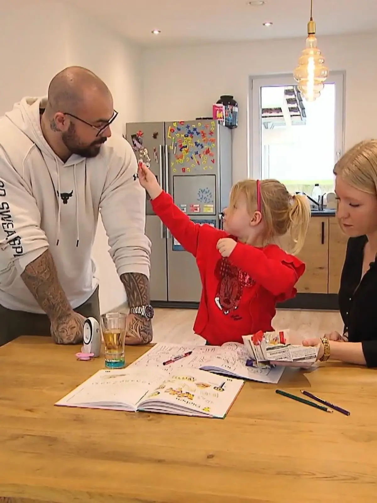 Bild zu: "Malea darf unbegrenzt Softdrinks und Süßigkeiten essen!"