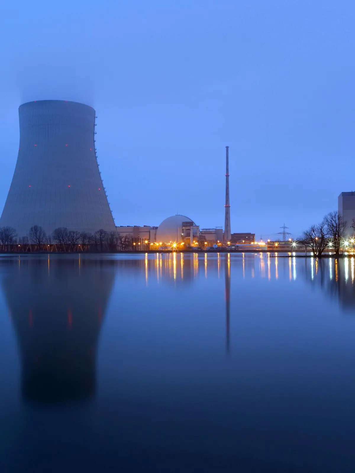 Kernkraftwerk Isar / Ohu. Das Kernkraftwerk Isar / Ohu am 13.02.2015 in Niederbayern.

Nuclear power plant Isar OHU the Nuclear power plant Isar OHU at 13 02 2015 in Lower Bavaria
