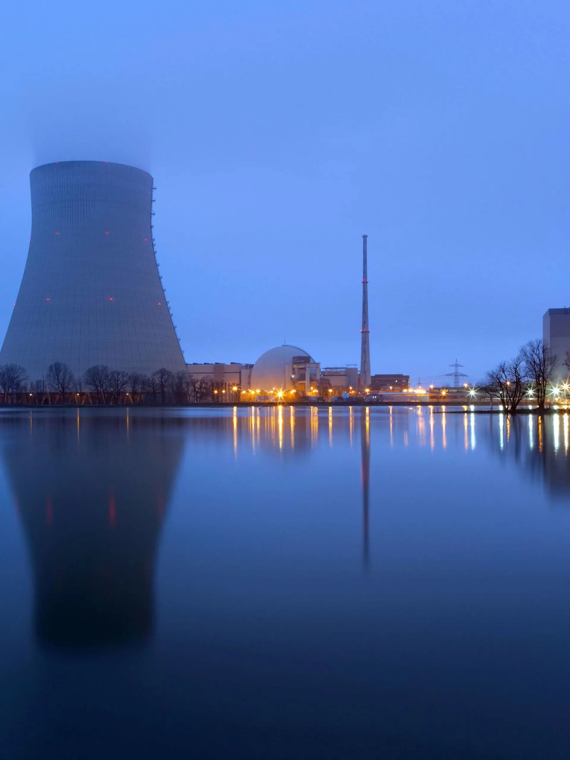 Kernkraftwerk Isar / Ohu. Das Kernkraftwerk Isar / Ohu am 13.02.2015 in Niederbayern.

Nuclear power plant Isar OHU the Nuclear power plant Isar OHU at 13 02 2015 in Lower Bavaria