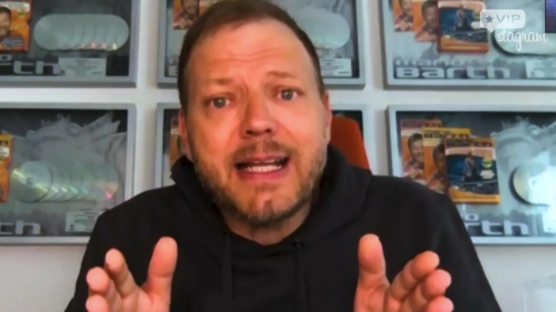 Mario Barth stellt sich 6 Vorurteilen über sich selbst VIPstagram-Talk