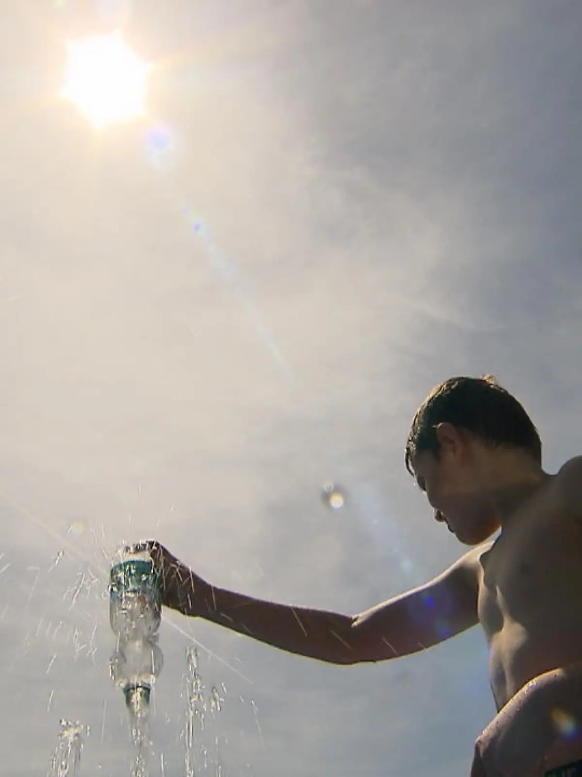 Mindestens zwei Tage lang soll es heiße Temperaturen über 30 Grad in NRW geben. Die Natur leidet extrem darunter. Die Stadt Münster hat sich da eine Abkühlung für die Pflanzen überlegt. Und auch Köln kommt mit einer frischen Idee um die Ecke.