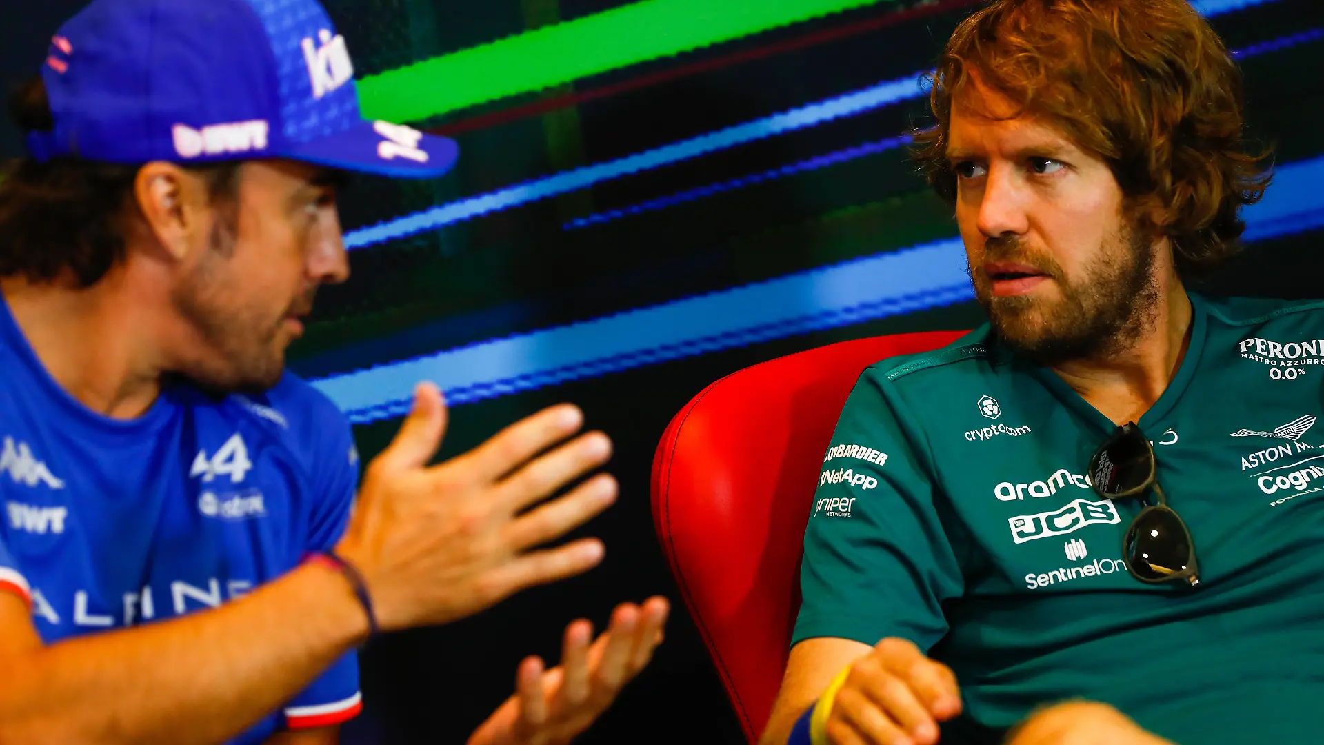 Formula 1 2022: Azerbaijan GP BAKU CITY CIRCUIT, AZERBAIJAN - JUNE 10: Fernando Alonso, Alpine F1 Team, and Sebastian Vettel, Aston Martin, in the drivers press conference, PK, Pressekonferenz during the Azerbaijan GP at Baku City Circuit on Friday June 10, 2022 in Baku, Azerbaijan. Photo by Carl Bingham / LAT Images Images PUBLICATIONxINxGERxSUIxAUTxHUNxONLY GP2208_092247_X4I7227