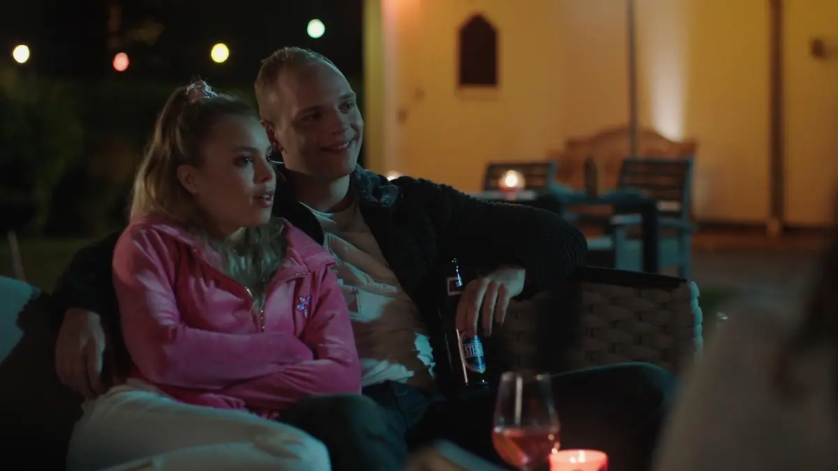 Mirko redet sich um Kopf und Kragen Will er sich von Clara trennen?