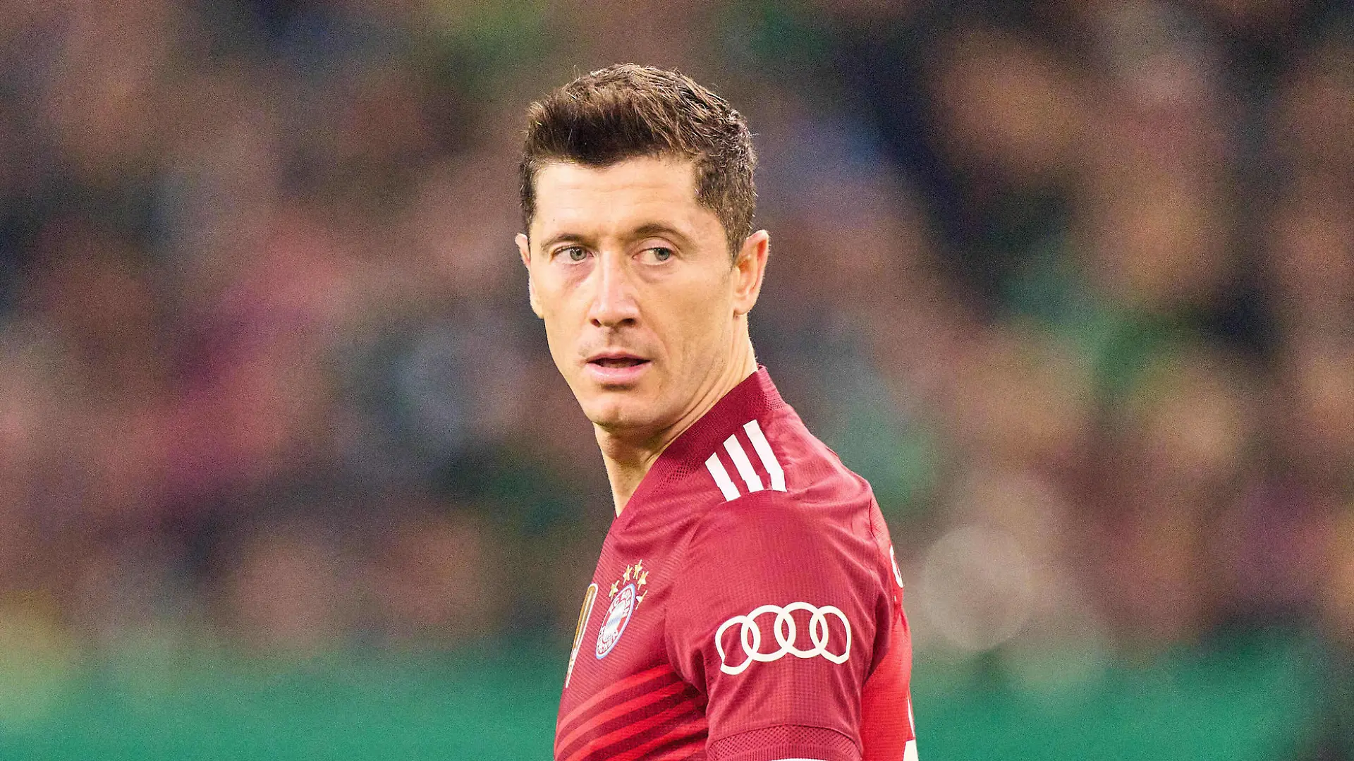 Robert LEWANDOWSKI, FCB 9 in the DFB Pokal match BORUSSIA MÖNCHENGLADBACH - FC BAYERN MUENCHEN 5-0 in Mönchengladbach, October 27, 2021 Season 2021/2022. München, FCB.