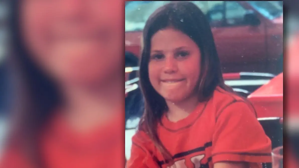Welcher Star verbirgt sich hinter diesem Kinderfoto? Zum Mitraten