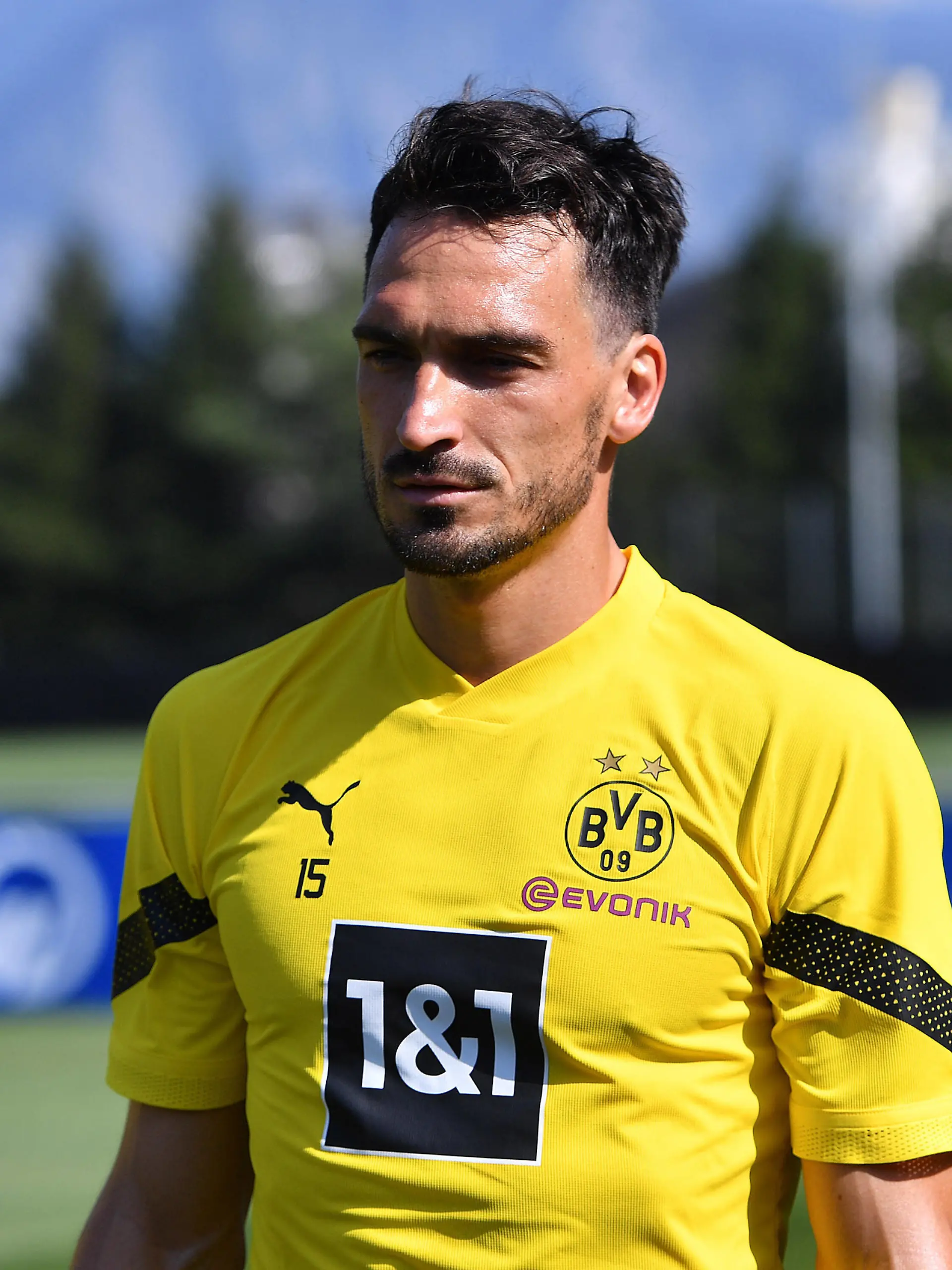  Fußball 1. Bundesliga Trainingslager Borussia Dortmund am 15.07.2022 auf der Sportanlage Ri Au in Bad Ragaz Mats Hummels  Dortmund  DFL regulations prohibit any use of photographs as image sequences and/or quasi-video. *** Soccer 1 Bundesliga training camp Borussia Dortmund on 15 07 2022 at the sports facility Ri Au in Bad Ragaz Mats Hummels Dortmund DFL regulations prohibit any use of photographs as image sequences and or quasi video xHDx