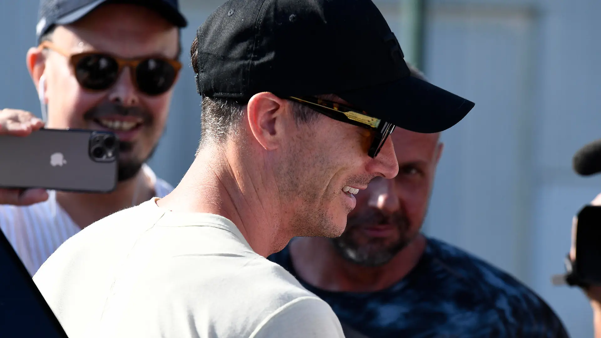 SONDERKONDITIONEN: MINDESTHONORAR: EXCLUSIVE: Polish footballer Robert Lewandowski arrives at Palma de Mallorca airport as a new F.C. Barcelona player, after the Catalan club and Bayern Munich reached an agreement for the transfer.
Pictured: Robert Lewandowski
Ref: SPL5326798 160722 EXCLUSIVE
Picture by: Joan Llado / GTres / SplashNews.com
Splash News and Pictures
USA: +1 310-525-5808
London: +44 (0)20 8126 1009
Berlin: +49 175 3764 166
photodesk@splashnews.com
United Arab Emirates Rights, Australia Rights, Austria Rights, Canada Rights, Denmark Rights, Egypt Rights, Ireland Rights, Finland Rights, Germany Rights, Israel Rights, Jordan Rights, South Korea Rights, Lebanon Rights, Norway Rights, New Zealand Rights, Qatar Rights, Saudi Arabia Rights, South Africa Rights, Singapore Rights, Sweden Rights, Switzerland Rights, Thailand Rights, Turkey Rights, Taiwan Rights, United Kingdom Rights, United States of America Rights
