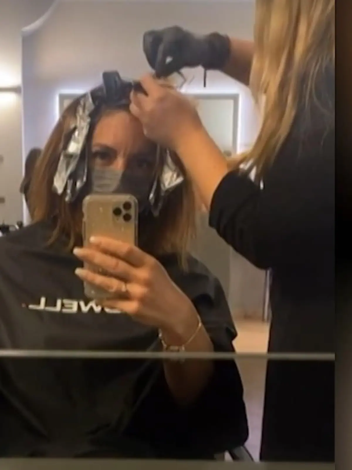 Bild zu: "Neue Haarfarbe für Danni Büchner"