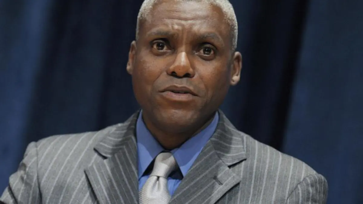 Carl Lewis spricht sich für die Sommerspiele 2020 in Tokio aus. Foto: Peter Foley