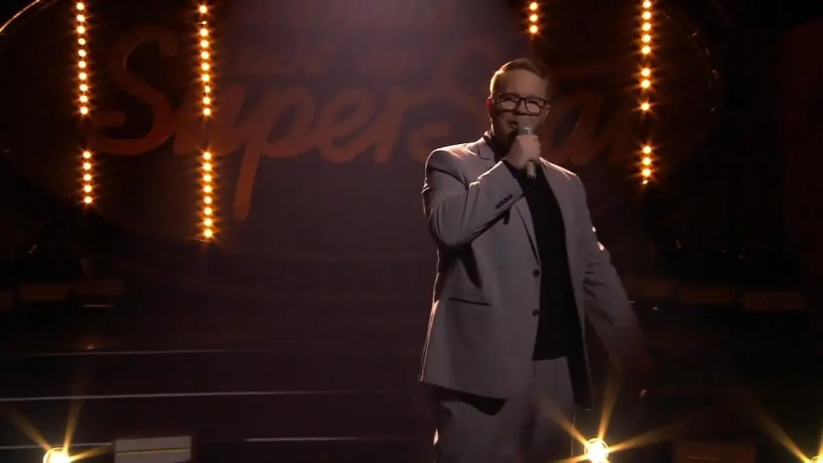 Jan-Marten Block singt seinen Finalsong "Never Not Try" Premiere im DSDS-Finale 2021