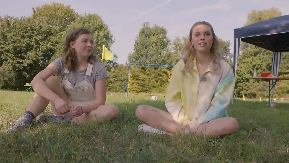 Amber Bongard & Lea Zoe Voss im Interview - Teil 1 Freundinnen auch am Set?