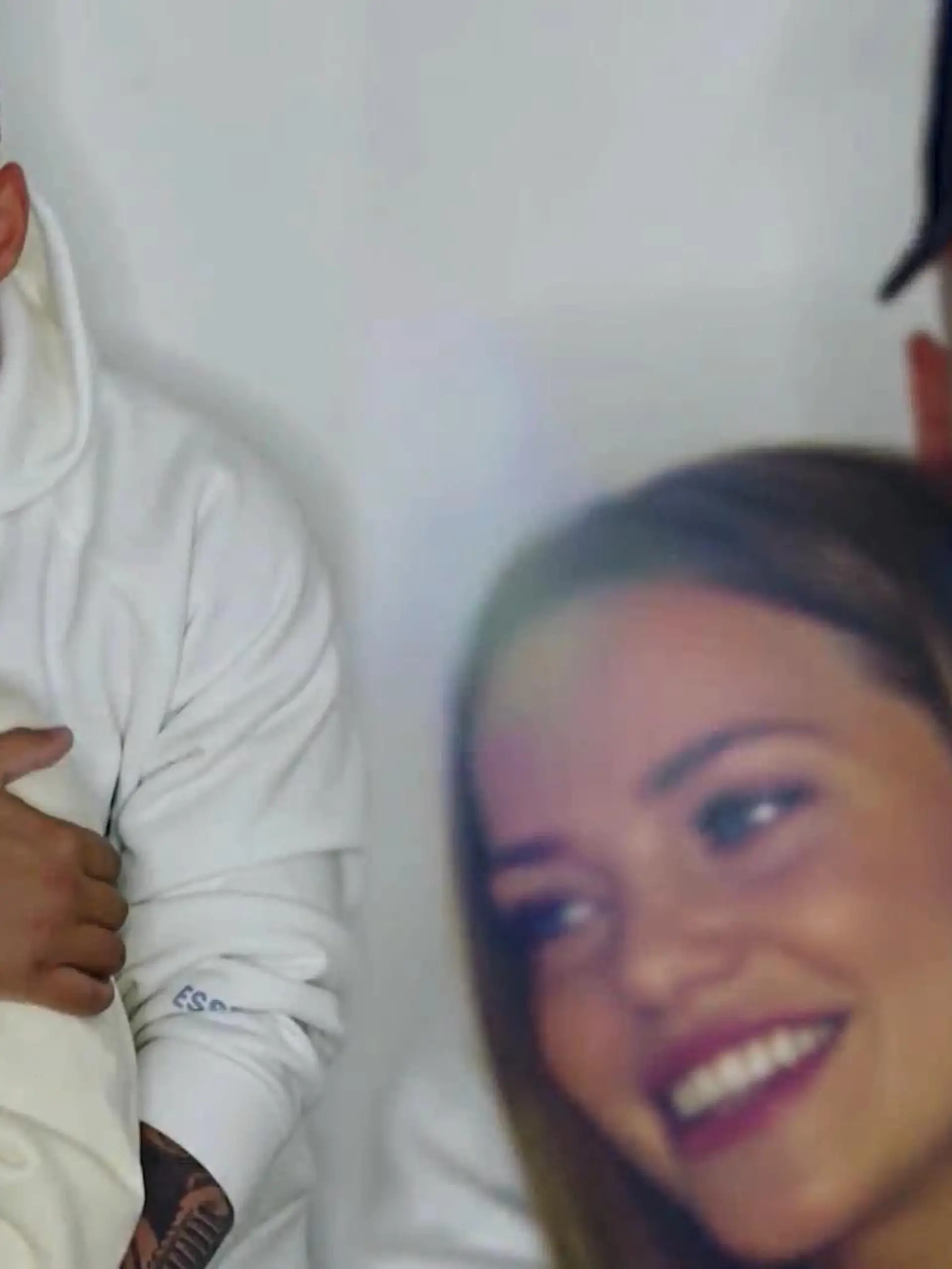 Bild zu: "Gibt Laura Maria hier zu, Ex Pietro nur benutzt zu haben?"