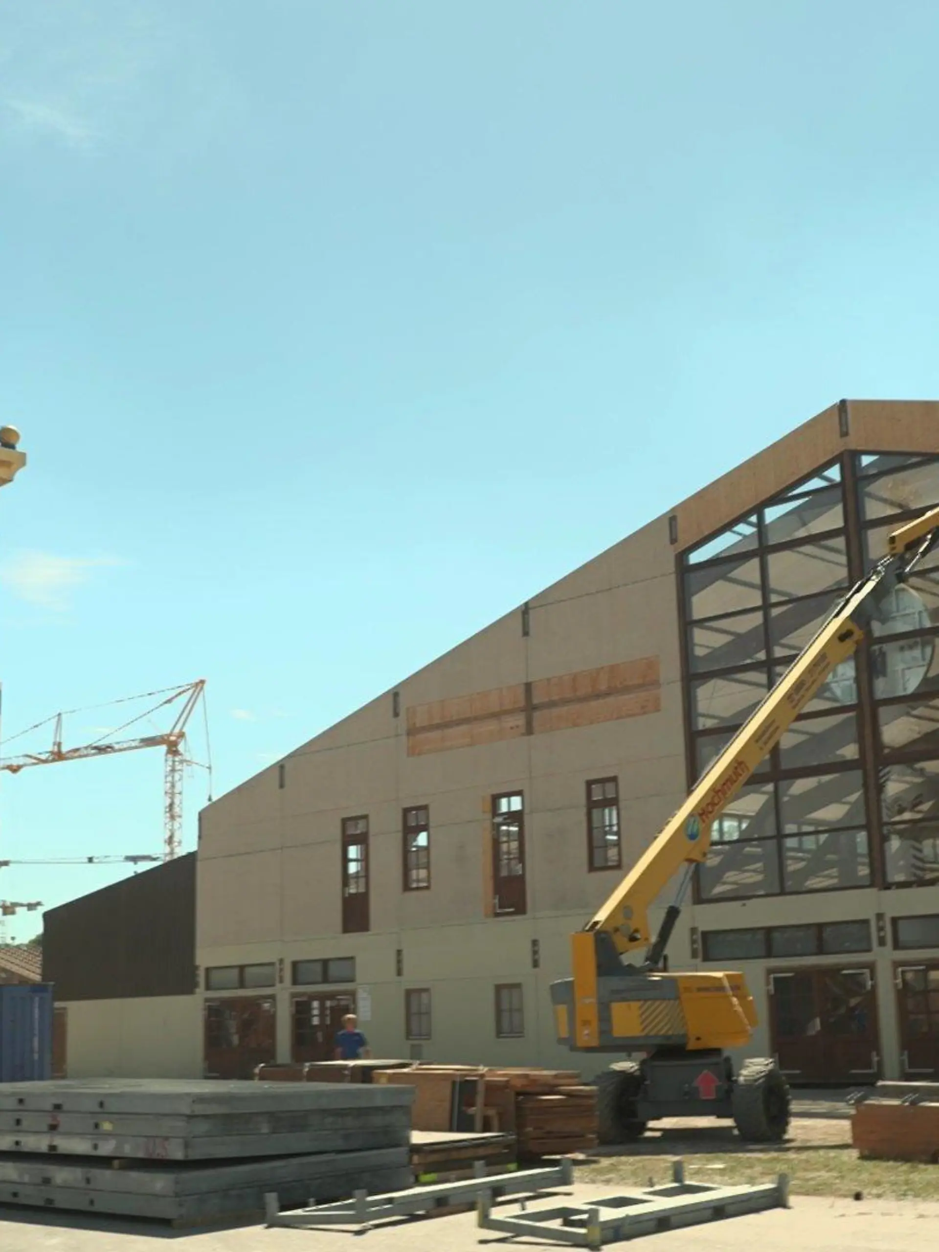 Aufbau für das Oktoberfest 2022 in München läuft.