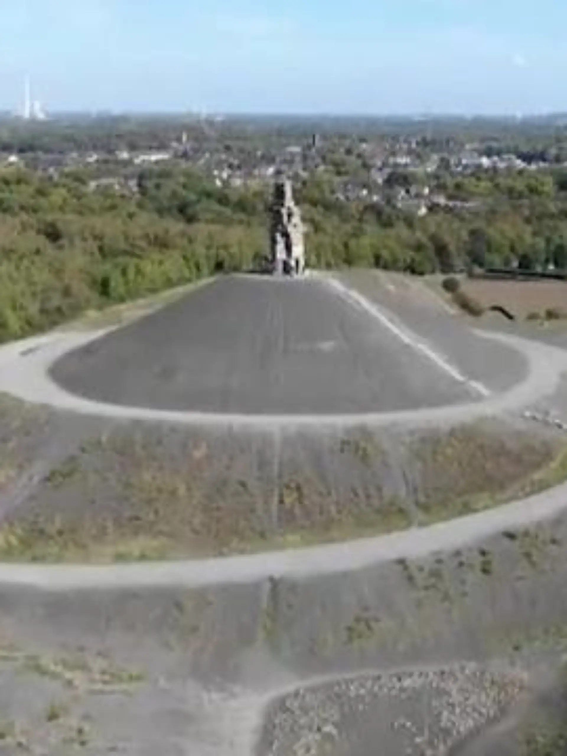 Bild zu: "Bergehalden im Ruhrgebiet"
