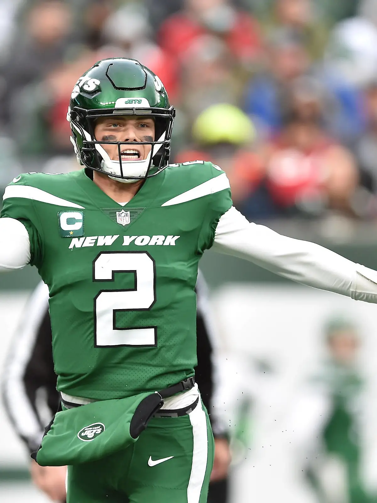 January 2, 2022, East Rutherford, New Jersey, USA: New York Jets quarterback ZACH WILSON 2 in action at MetLife Stadium in East Rutherford New Jersey Tampa Bay New York 28 to 24 East Rutherford USA - ZUMAa301 20220102_zaf_a301_021 Copyright: xBrooksxVonxArxx 