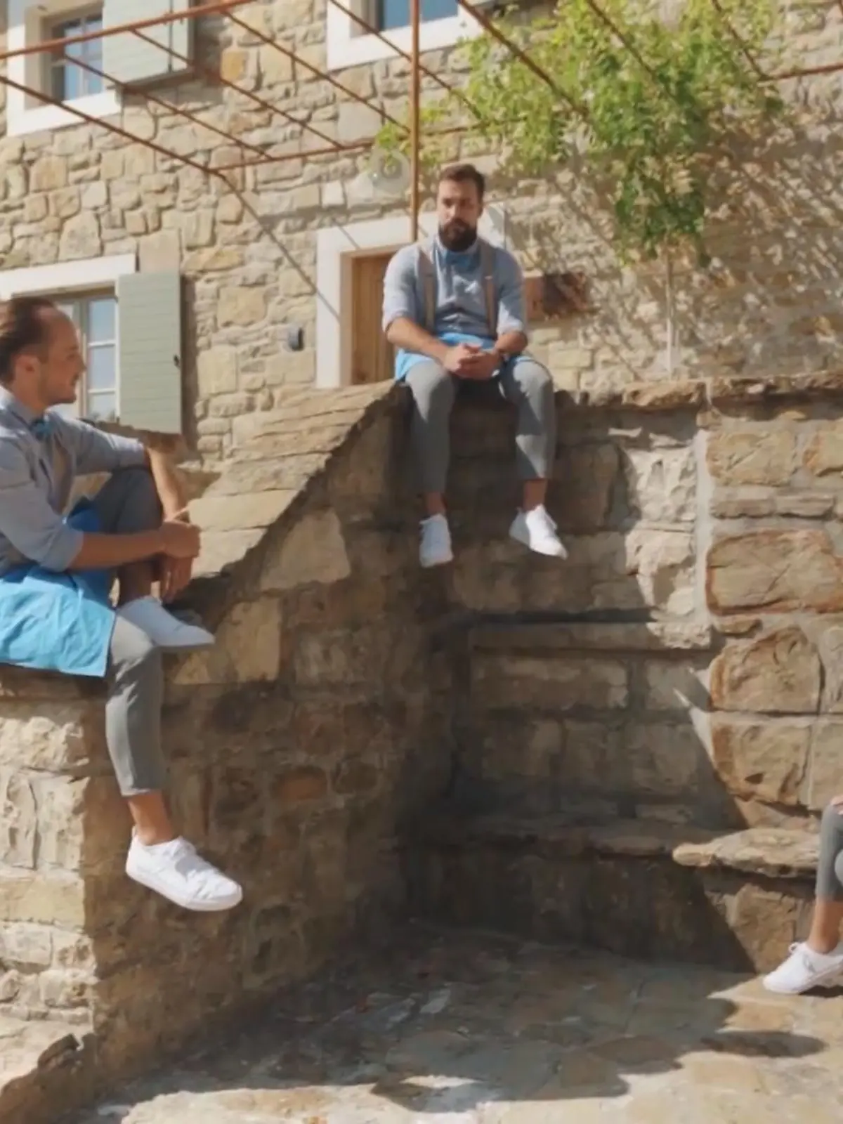 Bild zu: "Auch das „First Dates Hotel“-Team kann flirten"