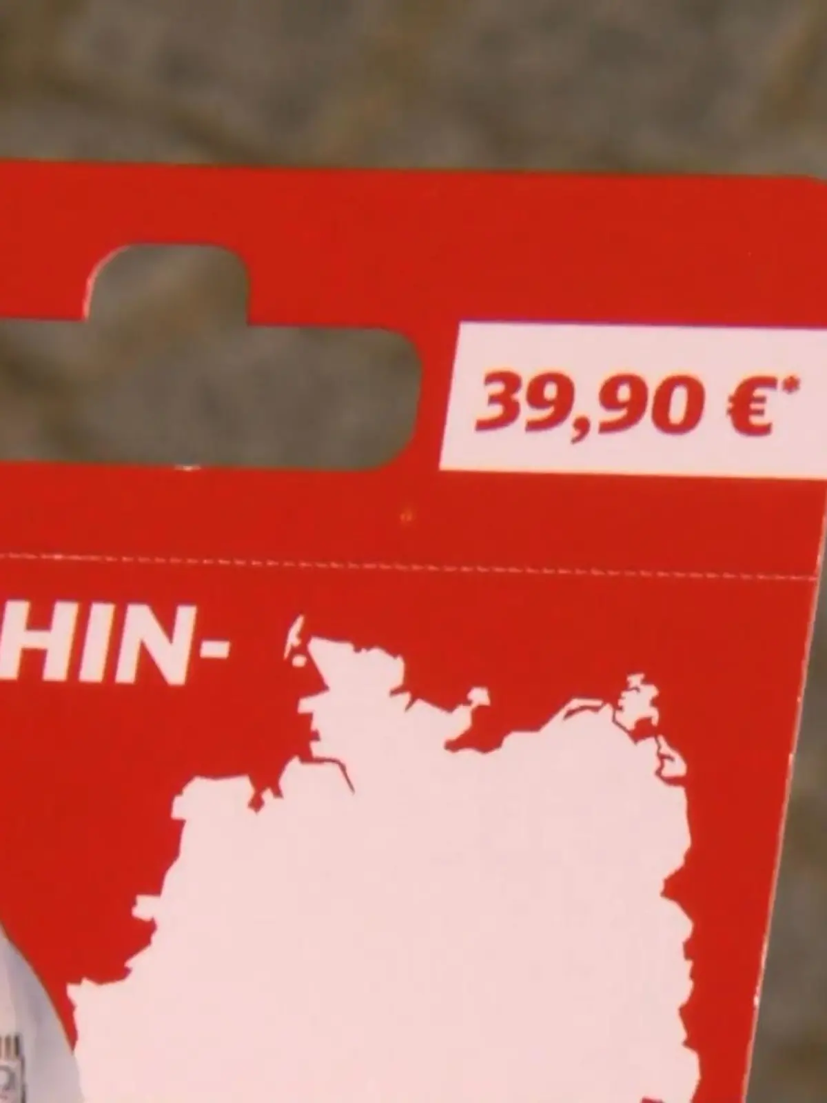 Wenn Sie diesen Sommer durch Deutschland reisen wollen, sollten Sie schnell dem Edeka-Markt Ihres Vertrauens einen Besuch abstatten. Denn dort gibt es für 39,90 Euro das "Egal-wohin-Ticket". Was genau hat es damit auf sich?