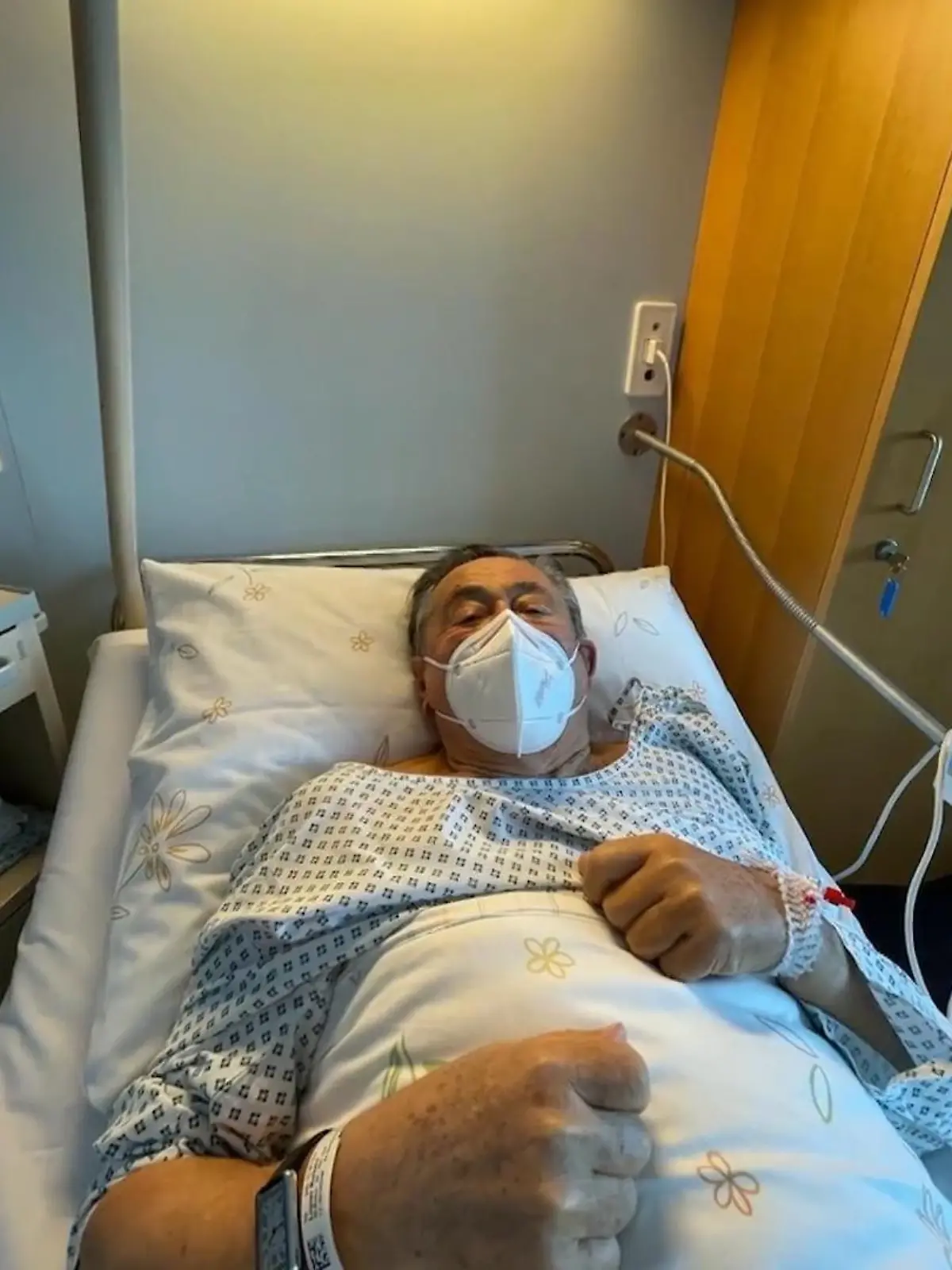 Bild zu: "Darmblutungen: Richard Lugner liegt im Krankenhaus"