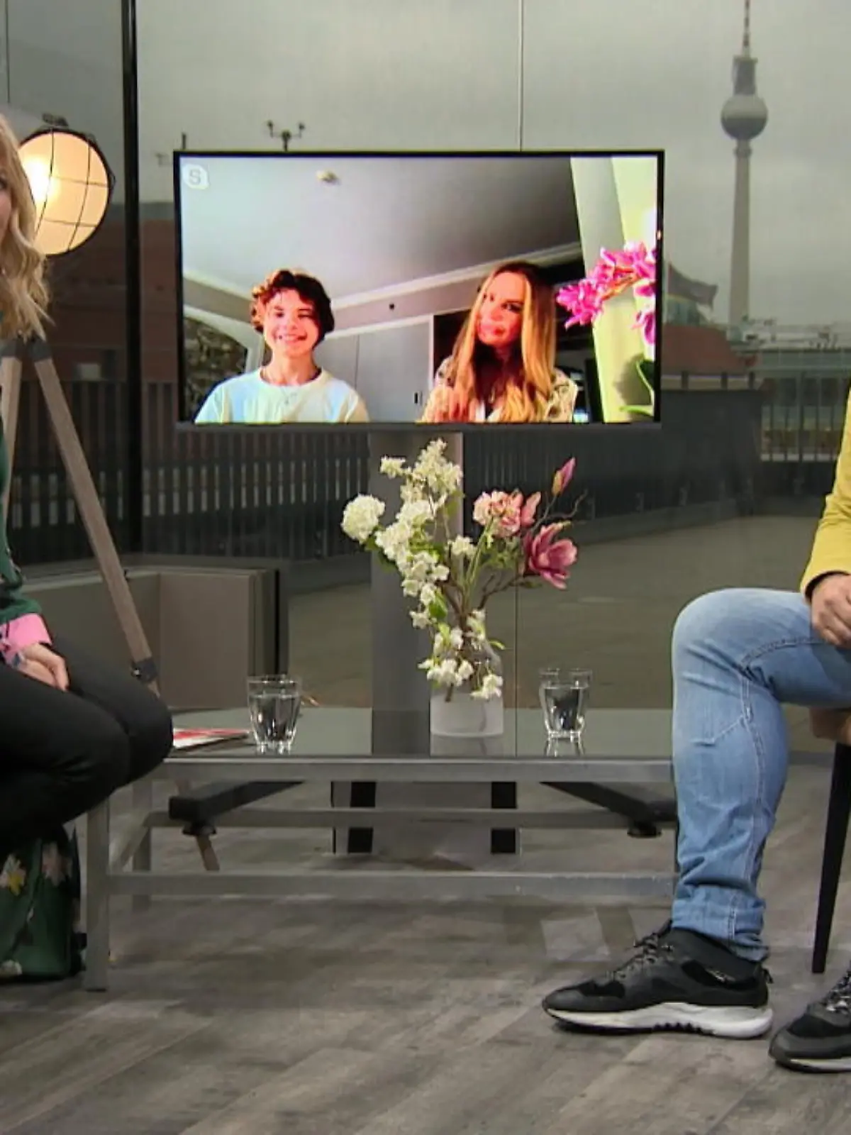 Bild zu: "Schauspielerin Xenia Seeberg im Vipstagram-Talk"