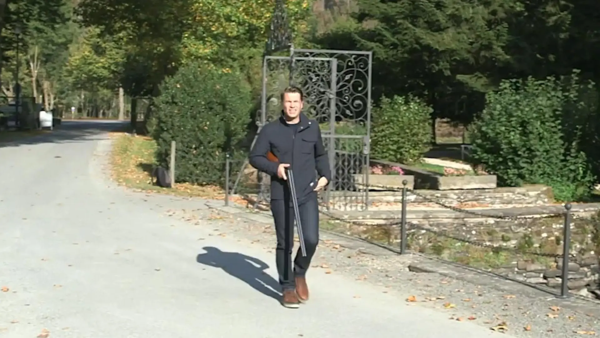 Ansgar von Lahnstein führt uns durchs Schloss Verbotene Liebe - Next Generation