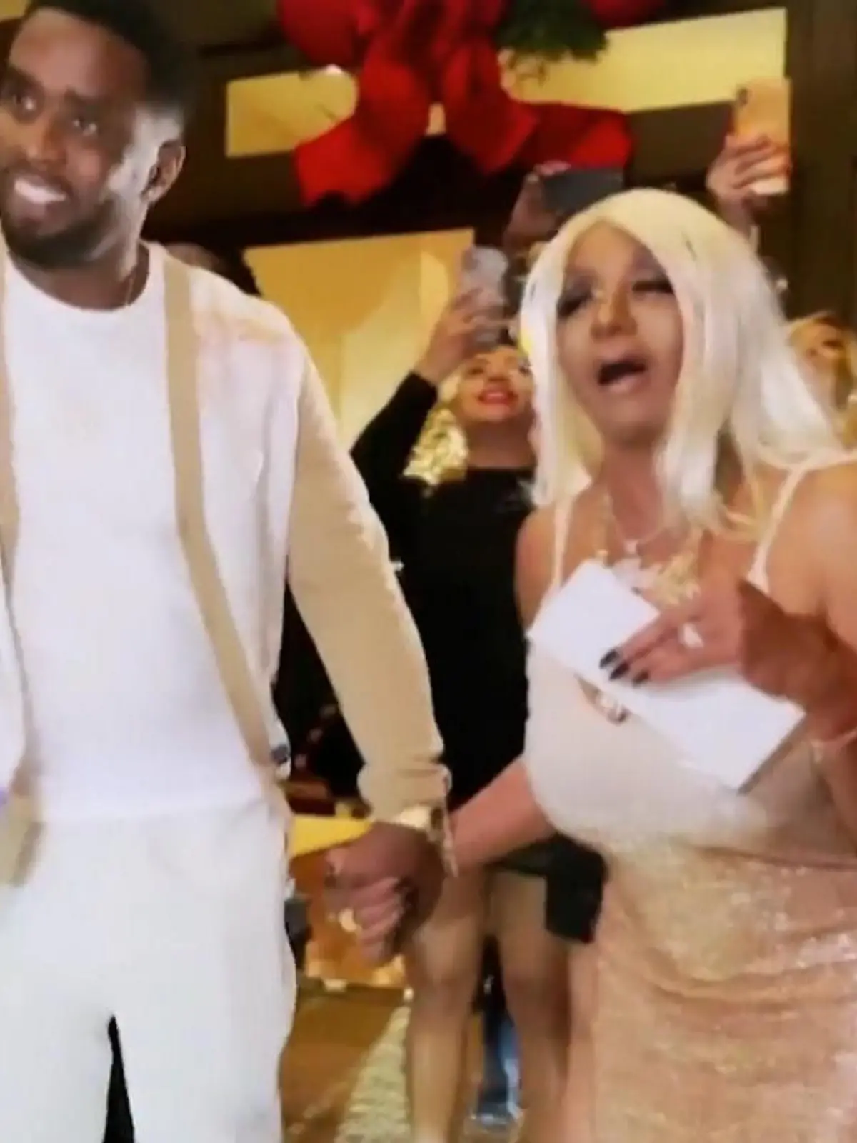 Bild zu: "P. Diddy schenkt seiner Mama 1 Mio. Dollar"