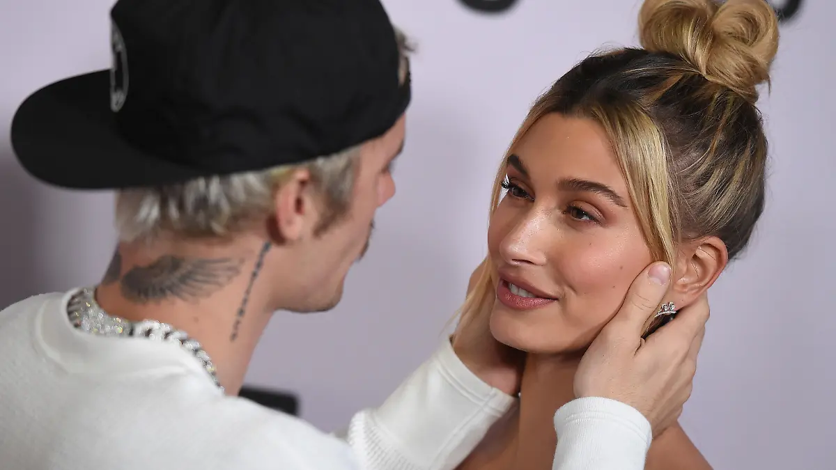 Verräterisch: Dieses Foto sorgt für Baby-Gerüchte Nachwuchs für Justin & Hailey Bieber?