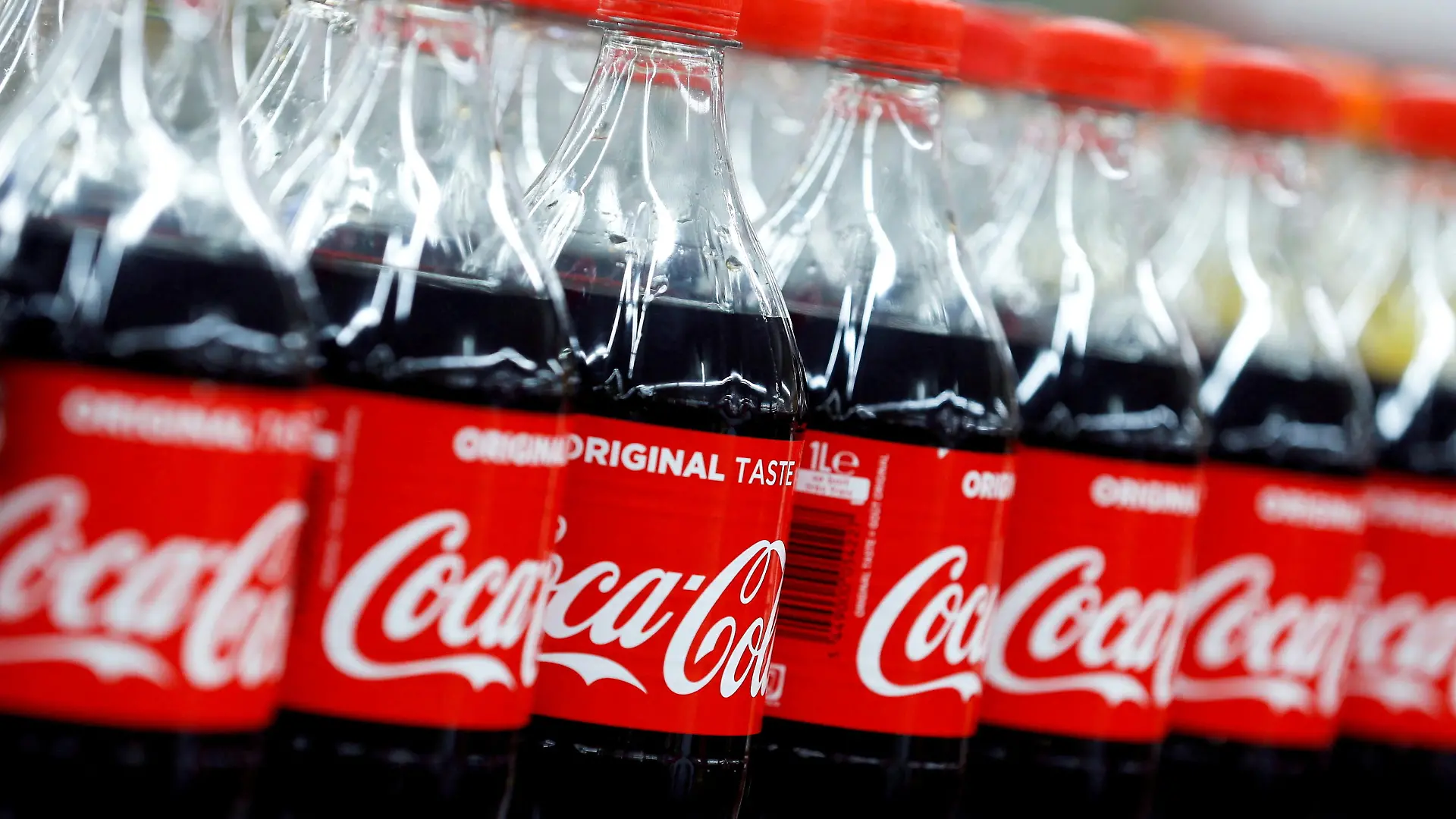 FILE PHOTO: Bottles of Coca-Cola are seen at a Carrefour Hypermarket store in Montreuil, near Paris, France, February 5, 2018. REUTERS/Regis Duvignau/File Photo