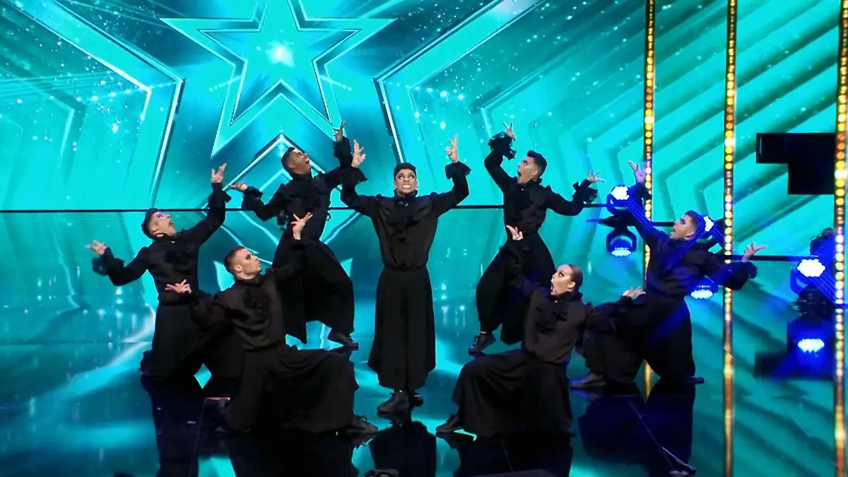 Die "Immortals" verzaubern alle mit einer schaurigen Show Sie beeindrucken die Jury richtig