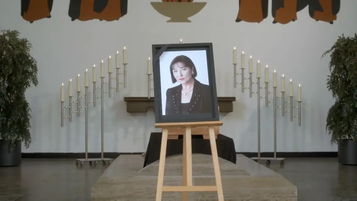 Making-of zur Beerdigung von Clarissa von Anstetten „Verbotene Liebe – Next Generation“