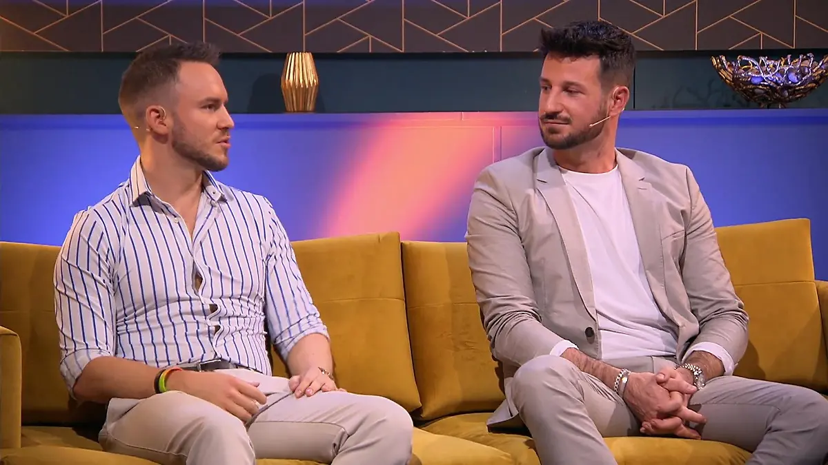 Sind Alex und Lauritz noch ein Paar? Er hatte die letzte Krawatte bekolmmen