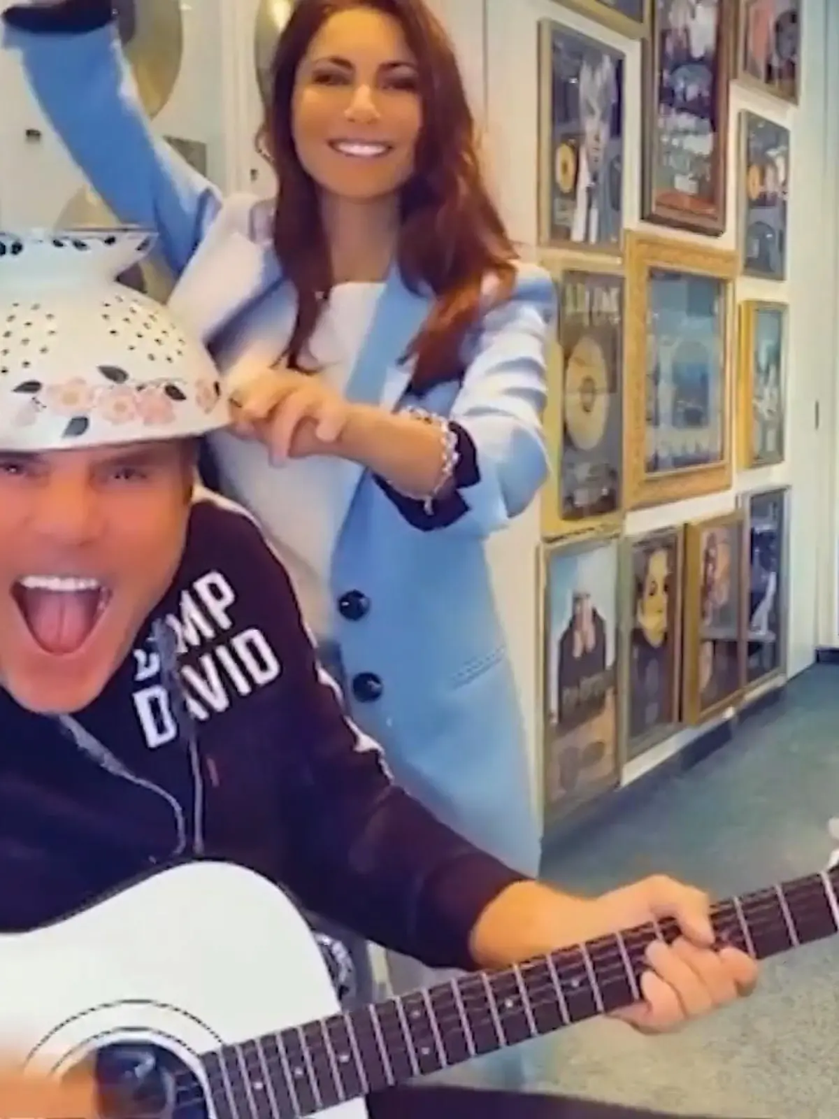 Bild zu: "Dieter Bohlen macht Hausmusik mal anders"