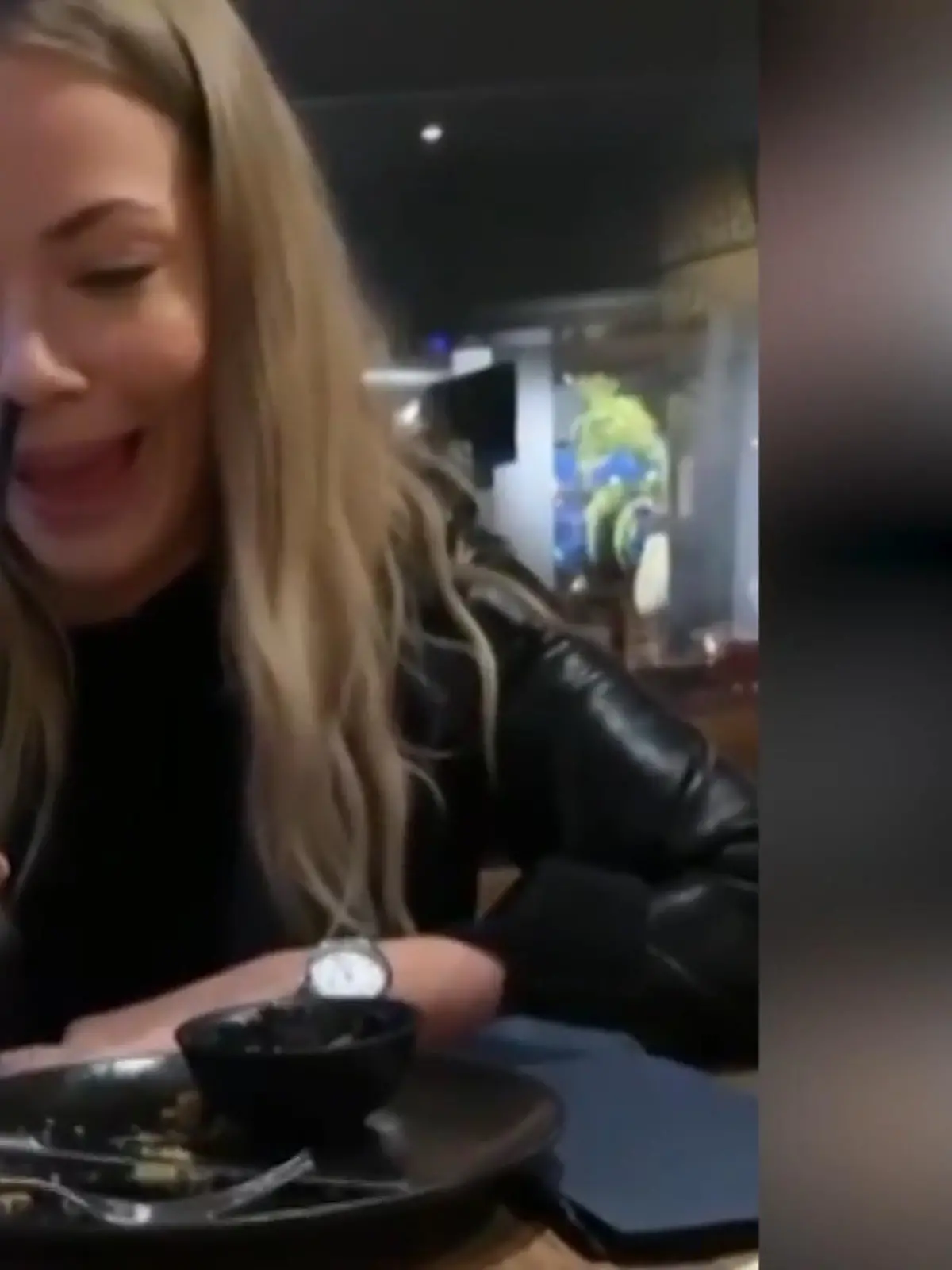 Bild zu: "Dabei erwischt Pietro seine Laura"