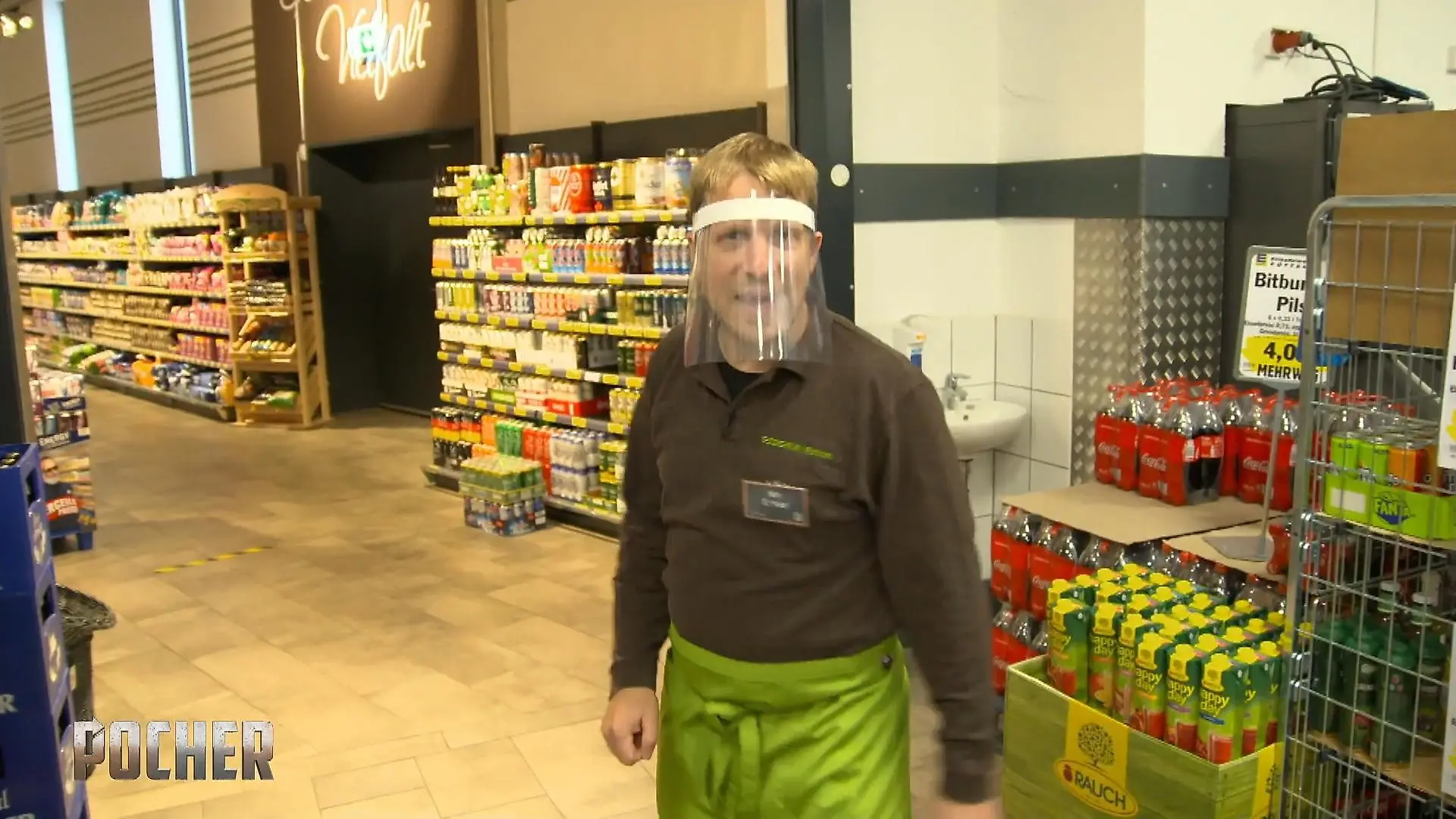 Rent a Pocher! Olli hilft im Supermarkt aus Der Comedian mit packt an