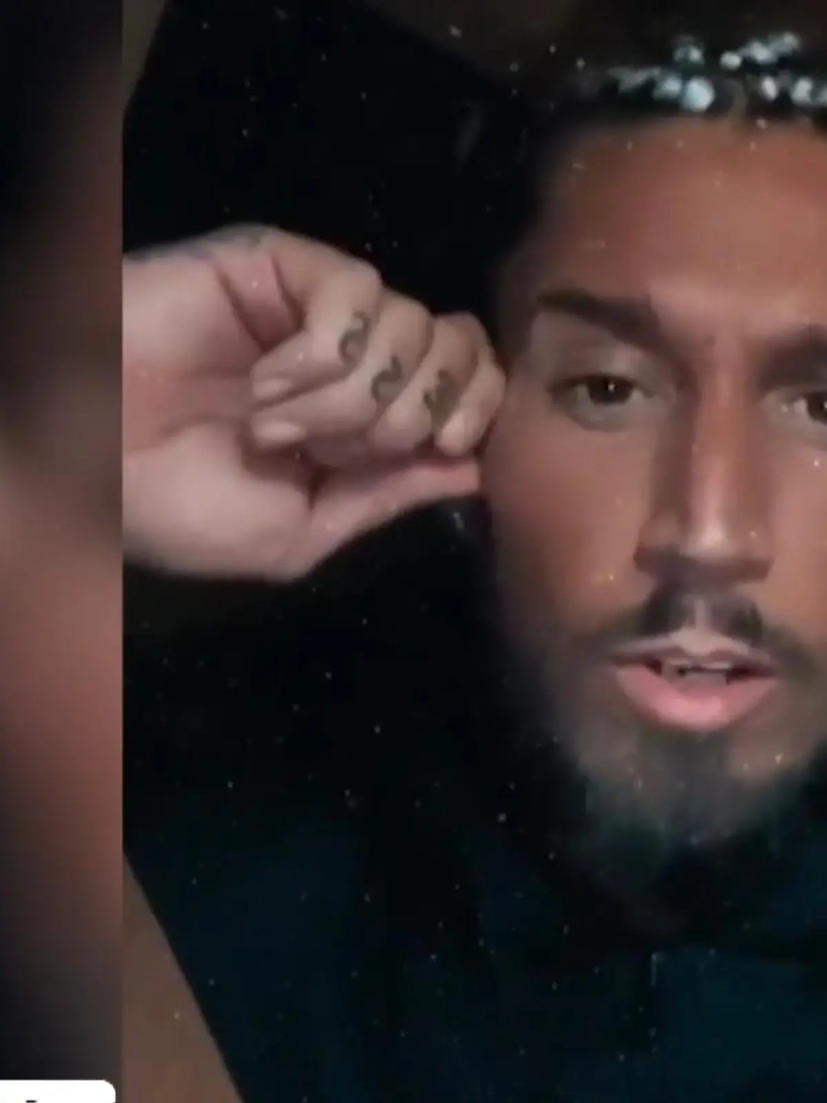 Bild zu: "Mike Heiter probiert neuen Haar-Style"