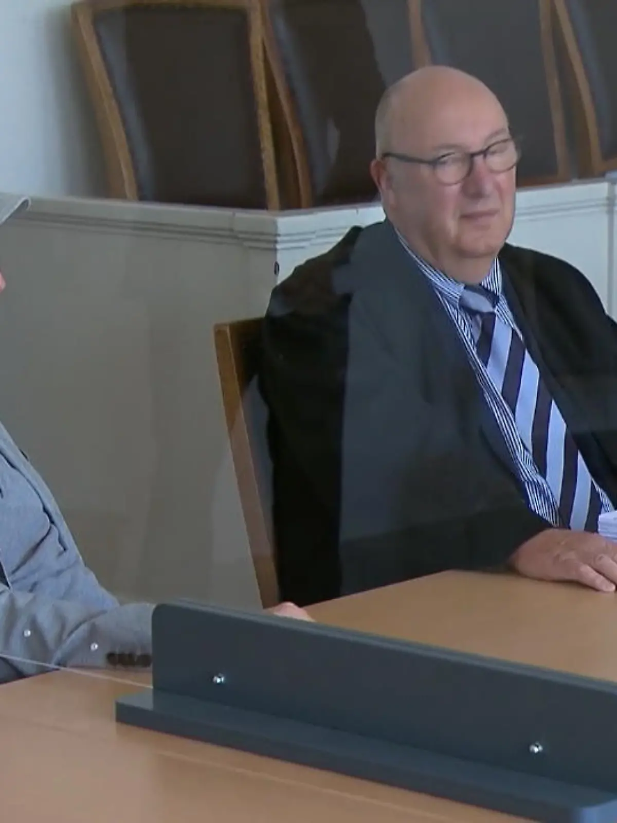 Bild zu: "Otto Waalkes vor Gericht: Streit mit Manager"