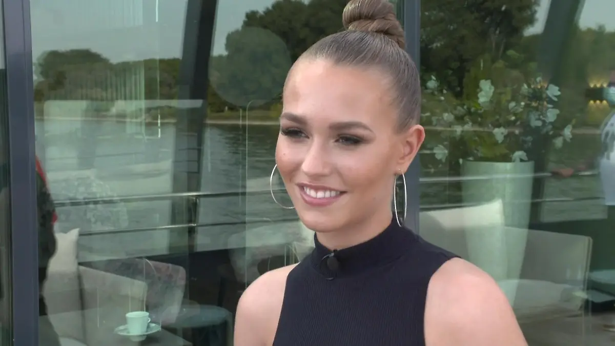 DAS sagt Laura Müller zu den Beauty-OP-Gerüchten Hat sie sich die Lippen machen lassen?