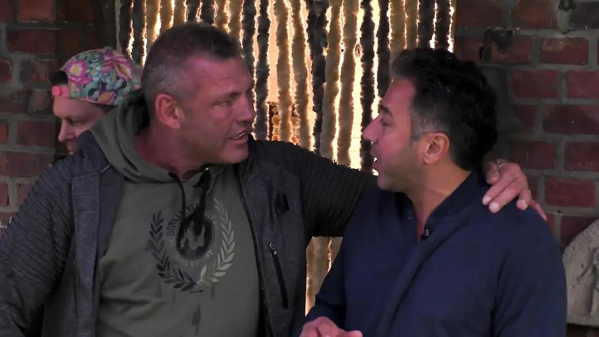Andreas Robens und Kubi können sich nicht ab Macho-Mania im Sommerhaus