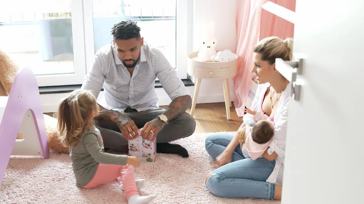 Eifersucht bei Mia-Rose? So ist das Leben zu viert Harrisons erstes Baby-Interview