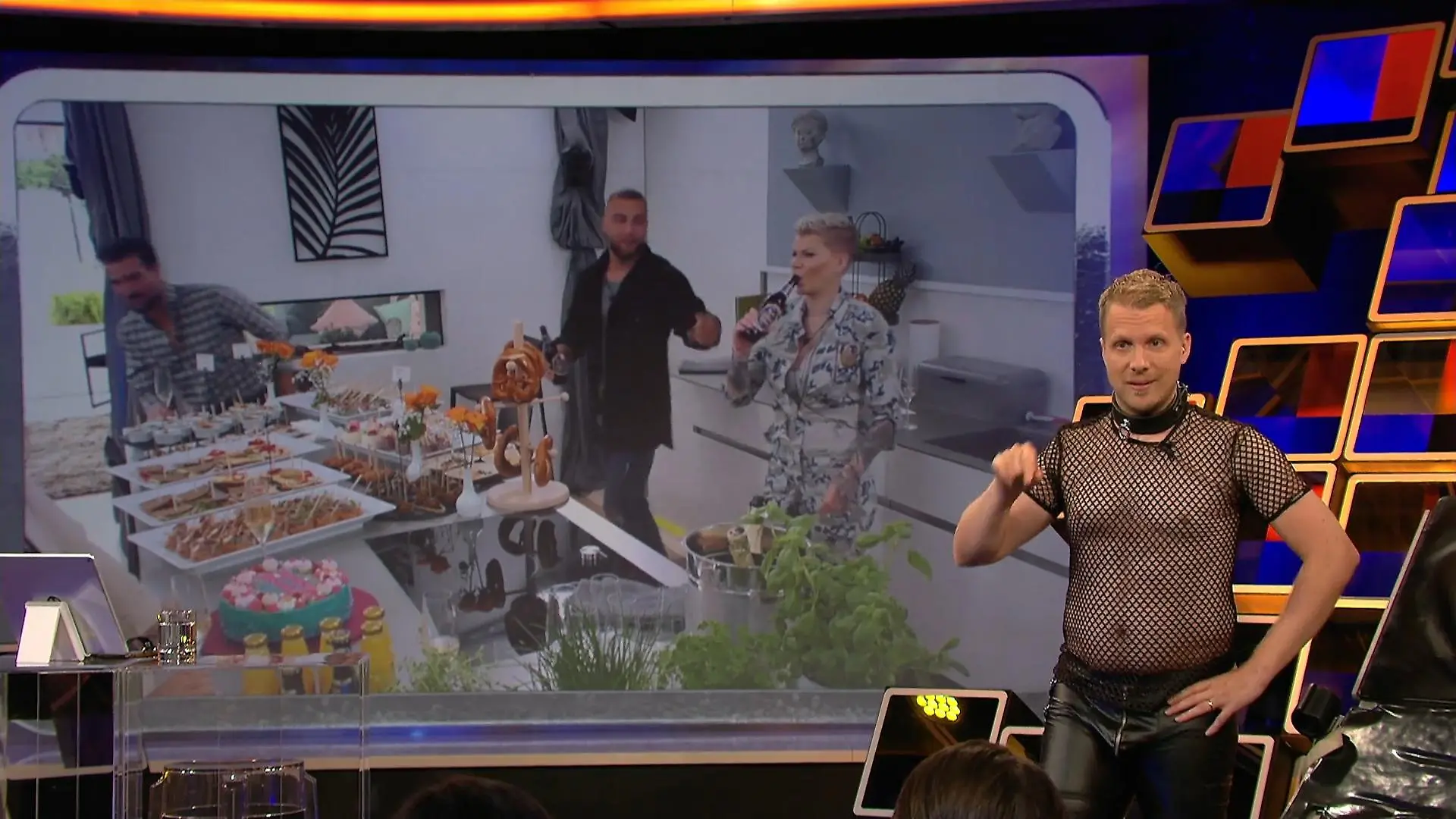 Olli Pocher nimmt neues RTL-Format unter die Lupe Bei „Pocher – gefährlich ehrlich!“