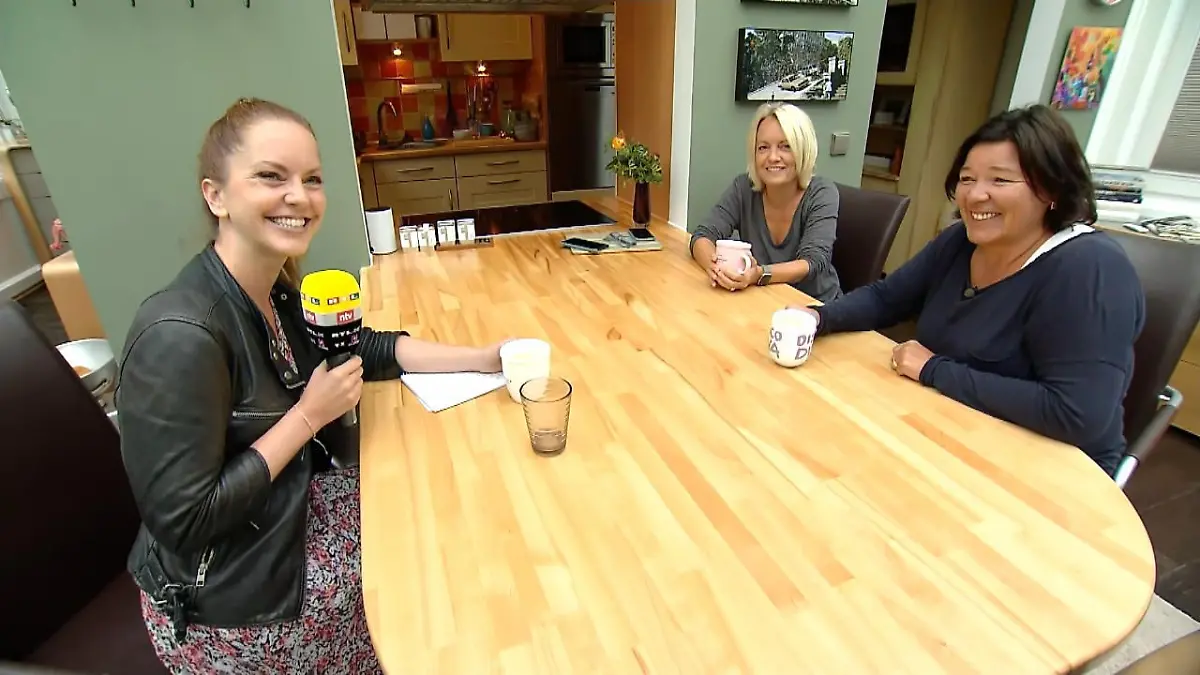 Vera und Ehefrau Obi zeigen ihre Morgenroutine Aufgewacht bei Vera-Int Veen