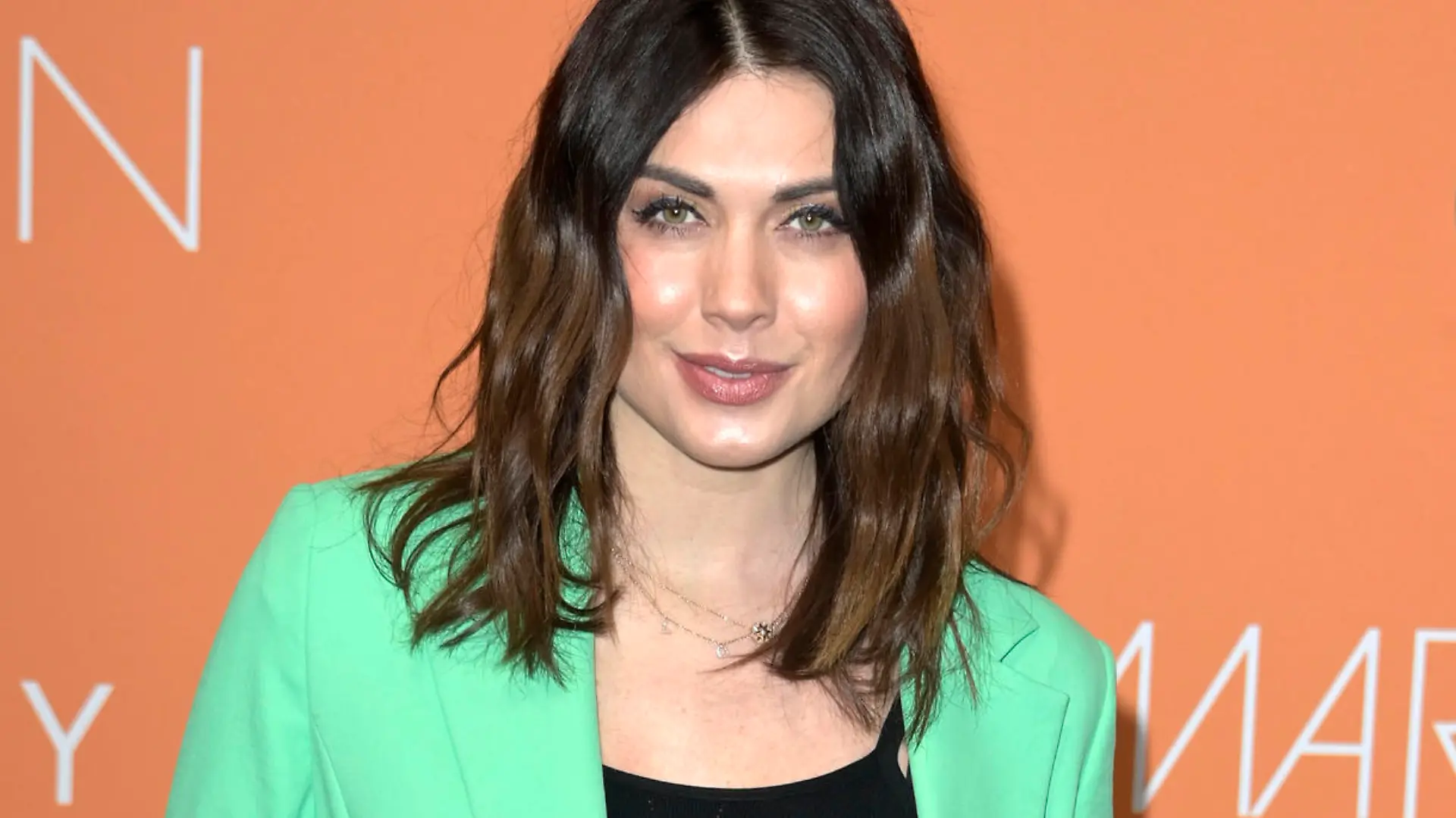 Ira Meindl bei der Marc Cain Fashion Show auf der Berlin Fashion Week Autumn/Winter 2023 in der Haupthalle vom Flughafen Tempelhof. Berlin, 18.01.2023