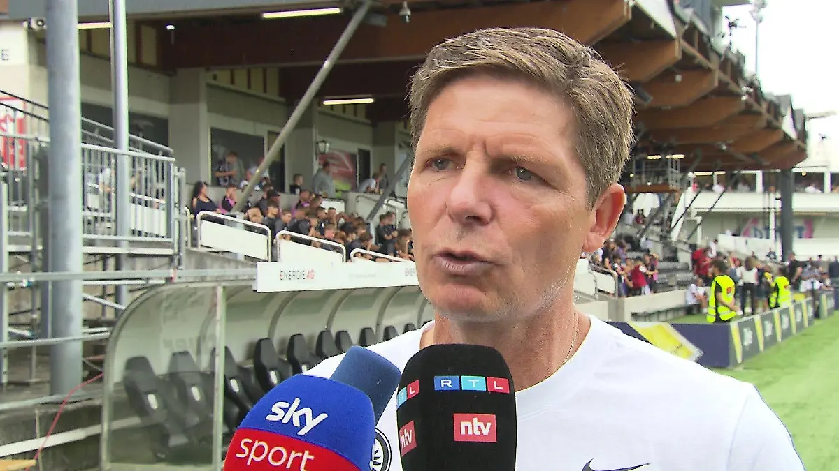 Eintracht Frankfurt-Trainer Oliver Glasner im RTL-Interview.