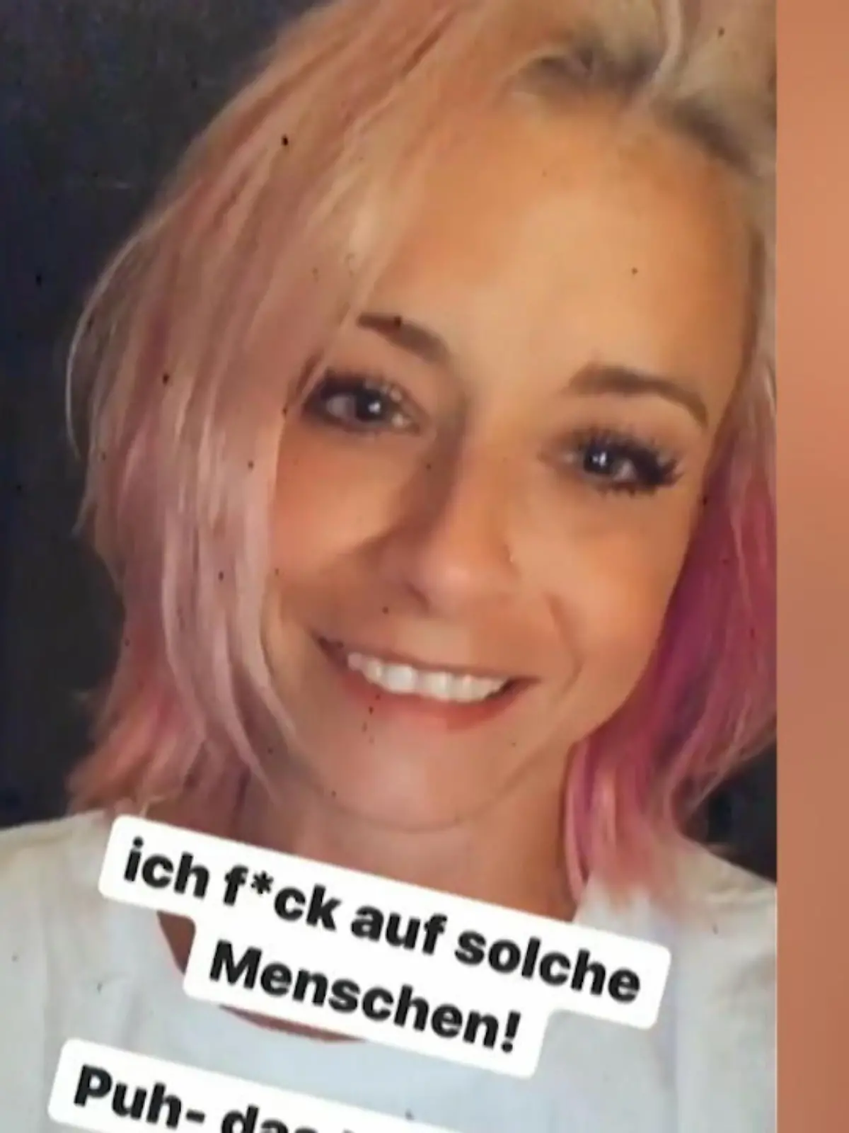 Bild zu: "Sängerin Mia Julia rastet aus"