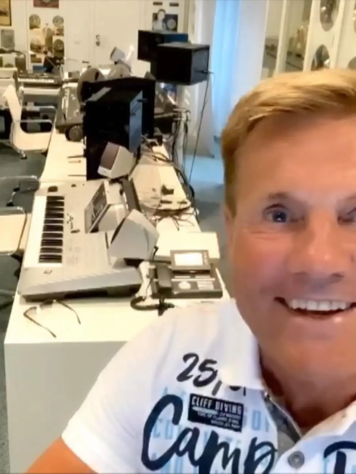 Bild zu: "Dieter Bohlen stellt Supertalent-Jury vor"