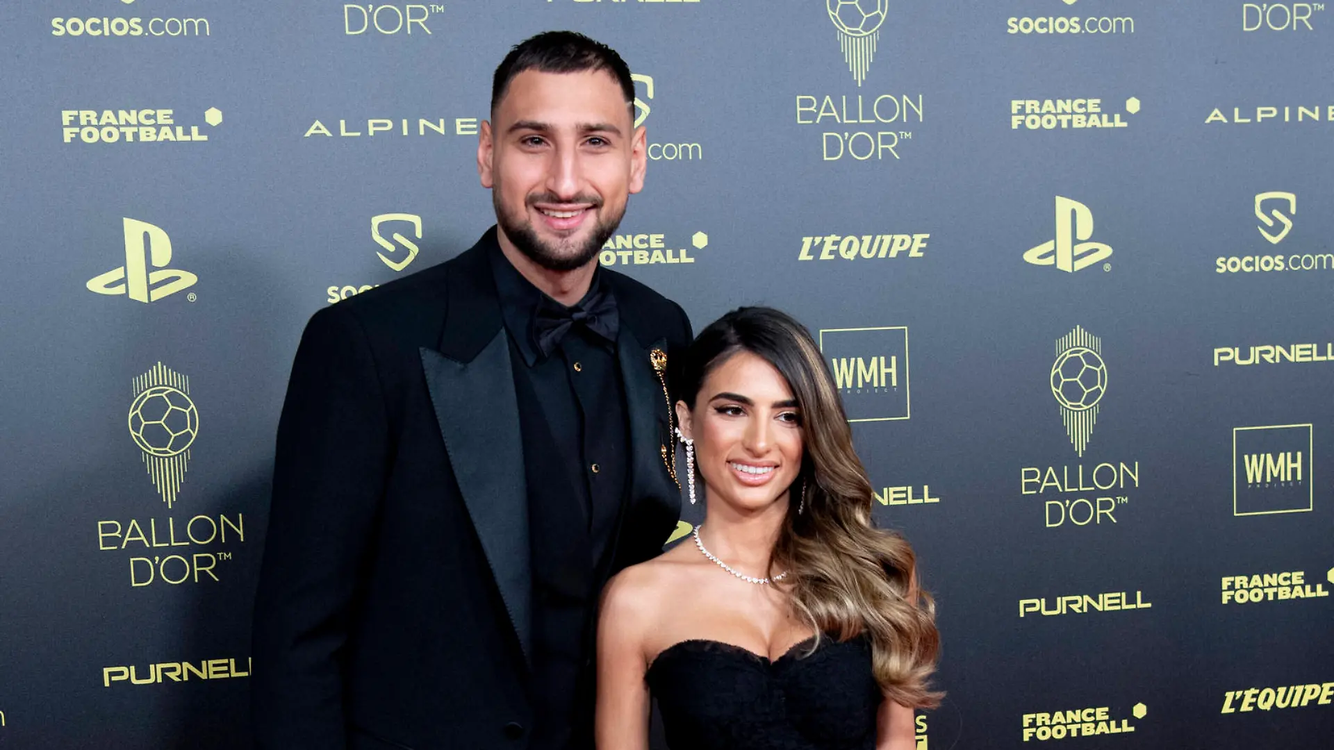 Gianluigi Donnarumma et sa femme Alessia Elefante CELEBRITES : Ceremonie du Ballon d Or 2021 - Paris - 29/11/2021 JBAutissier/Panoramic PUBLICATIONxNOTxINxFRAxITAxBEL