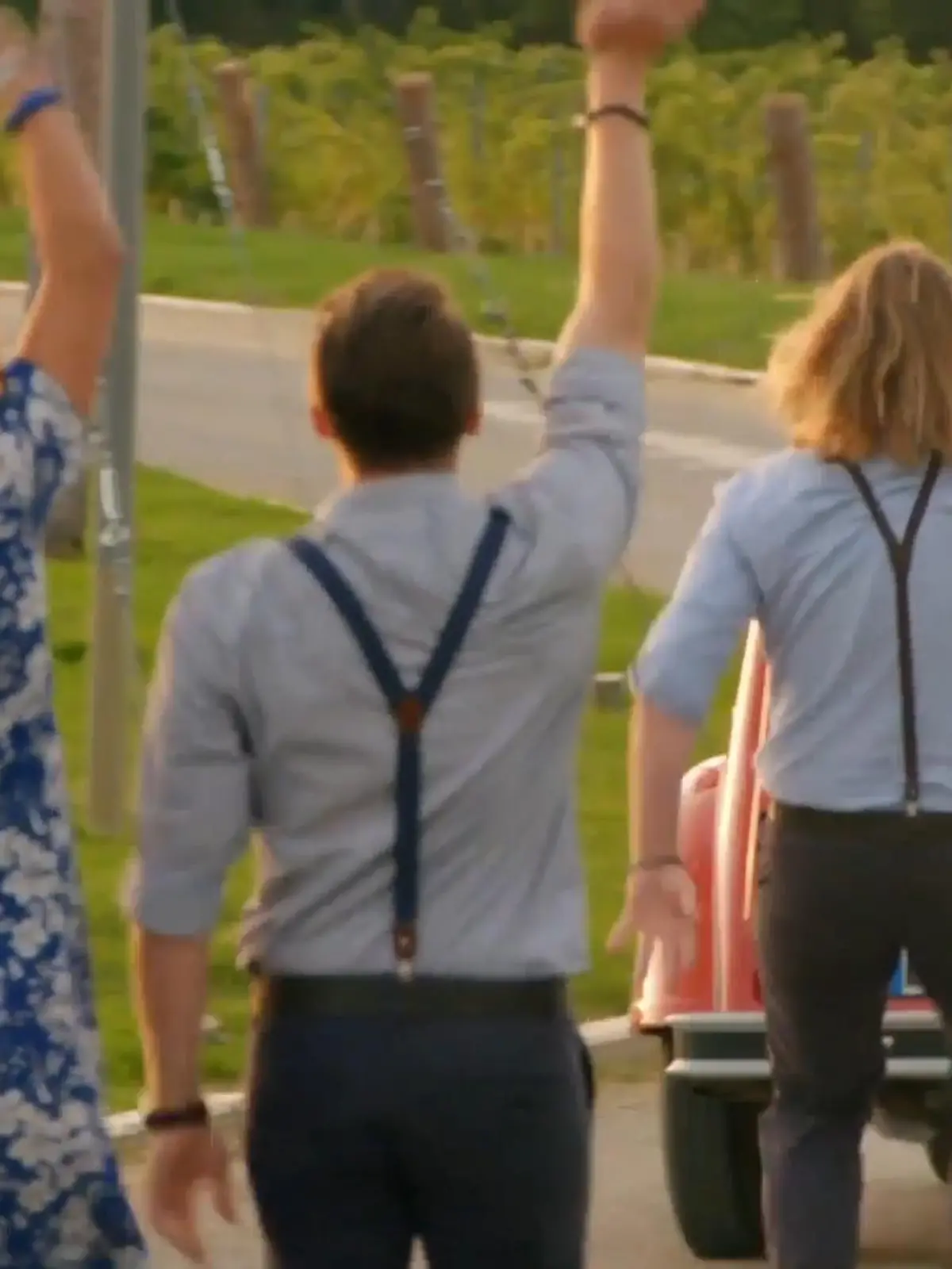 Bild zu: "Feierabend im First Dates Hotel"