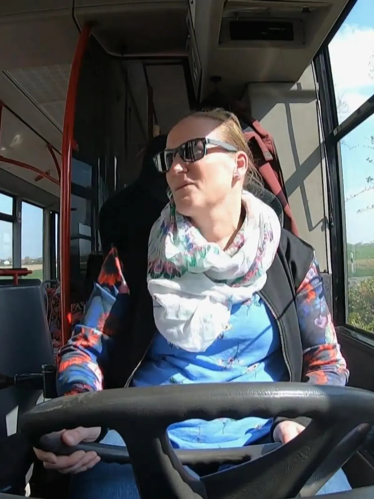 Bild zu: "Annemarie mag die Herausforderung enger Kurven"