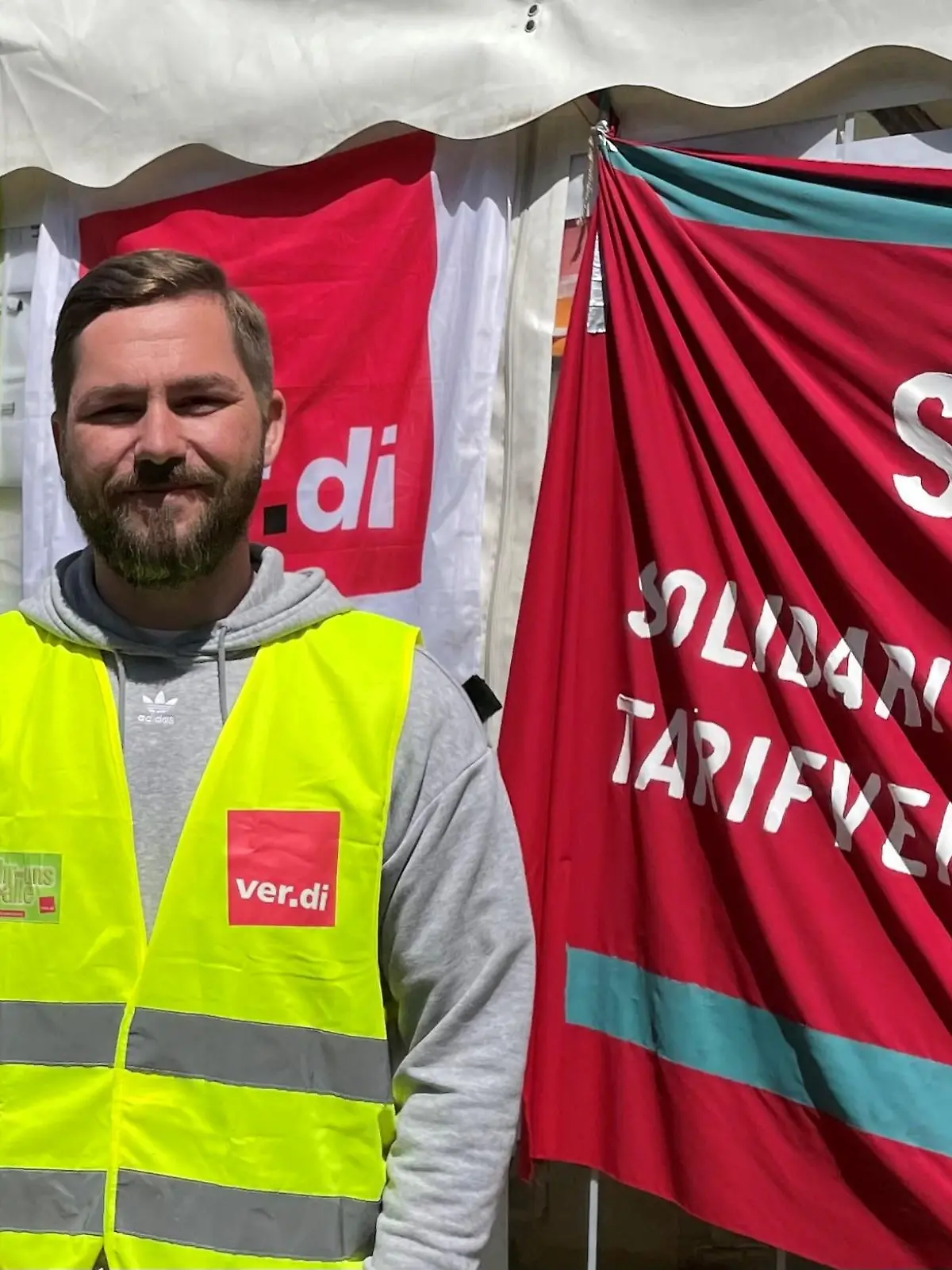 Pfleger beim Streik in Köln