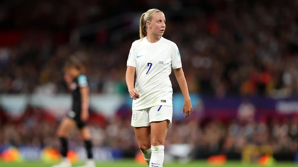 MANCHESTER, ENGLAND - JULY 06: Beth Mead of England looks on during the UEFA Women's Euro England 2022 group A match between England and Austria at Old Trafford on July 06, 2022 in Manchester, England. (Photo by Naomi Baker/Getty Images)