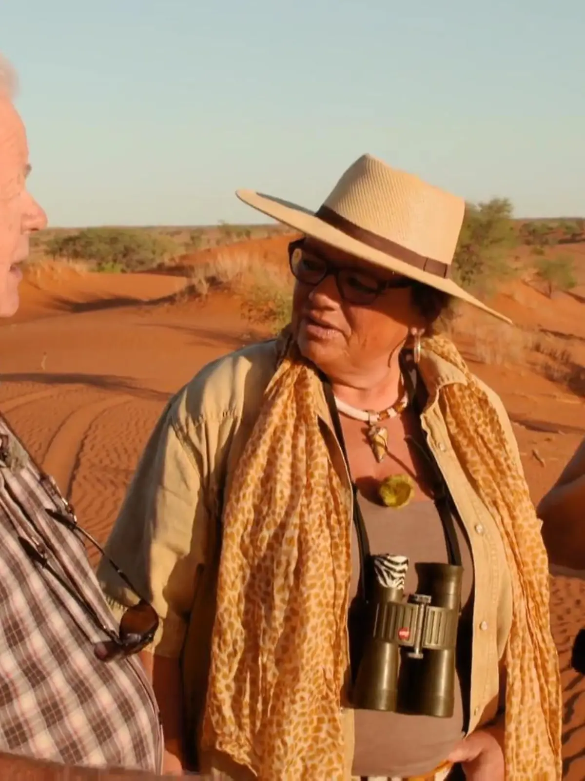 Bild zu: "Bauer Sigi macht eine Safari mit Freia und Edith"